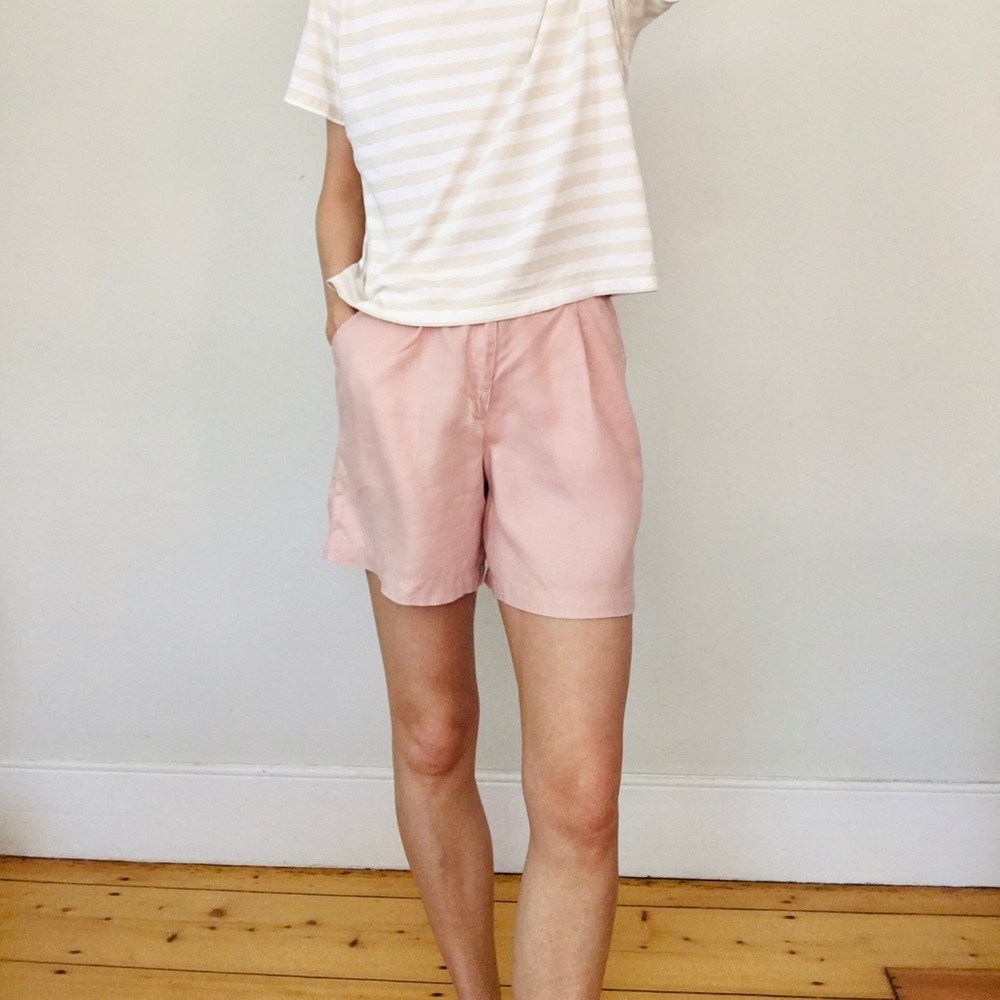 Vintage faded pink linen shorts - Picture 4 of 15